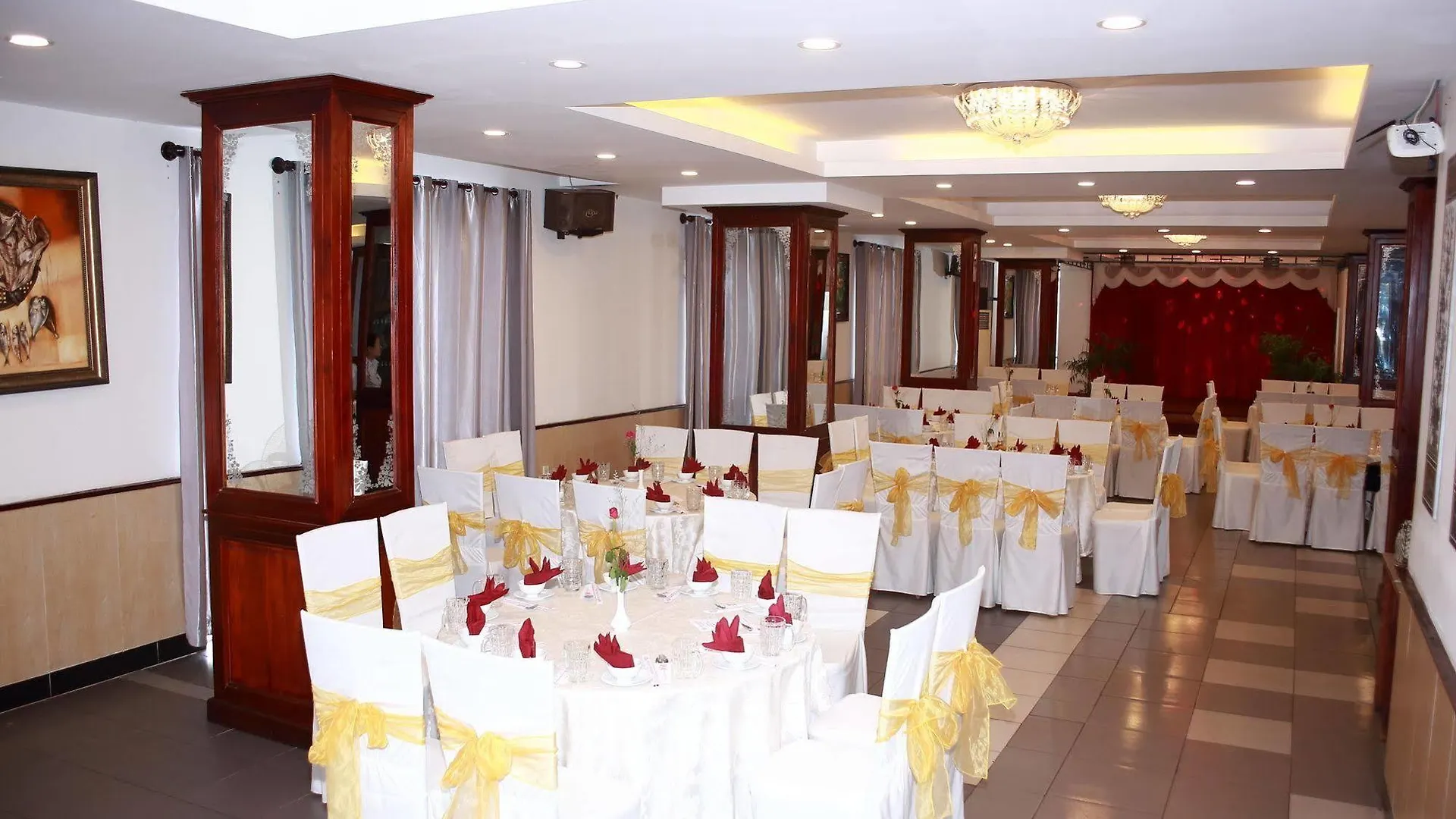 Hoang Long Hotel Phan Thiết Wietnam